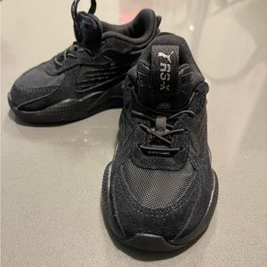 Toddler PUMA RSX 7C- barely worn